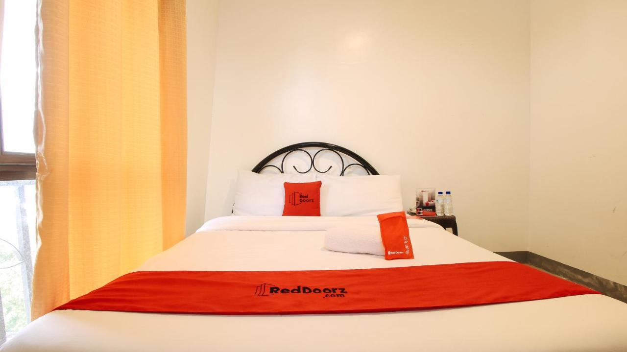 Reddoorz Plus @ Jardin Suites Guadalupe Nuevo Mandaluyong Bagian luar foto